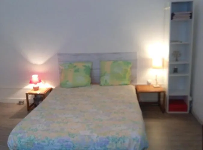 Privat bolig Avec Sa Salle De Bain Privative, Vieux-cognac *